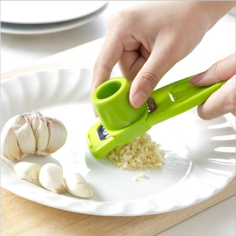 Kitchen Gadgets Cool - 1 opakowanie Mini młynek do czosnku